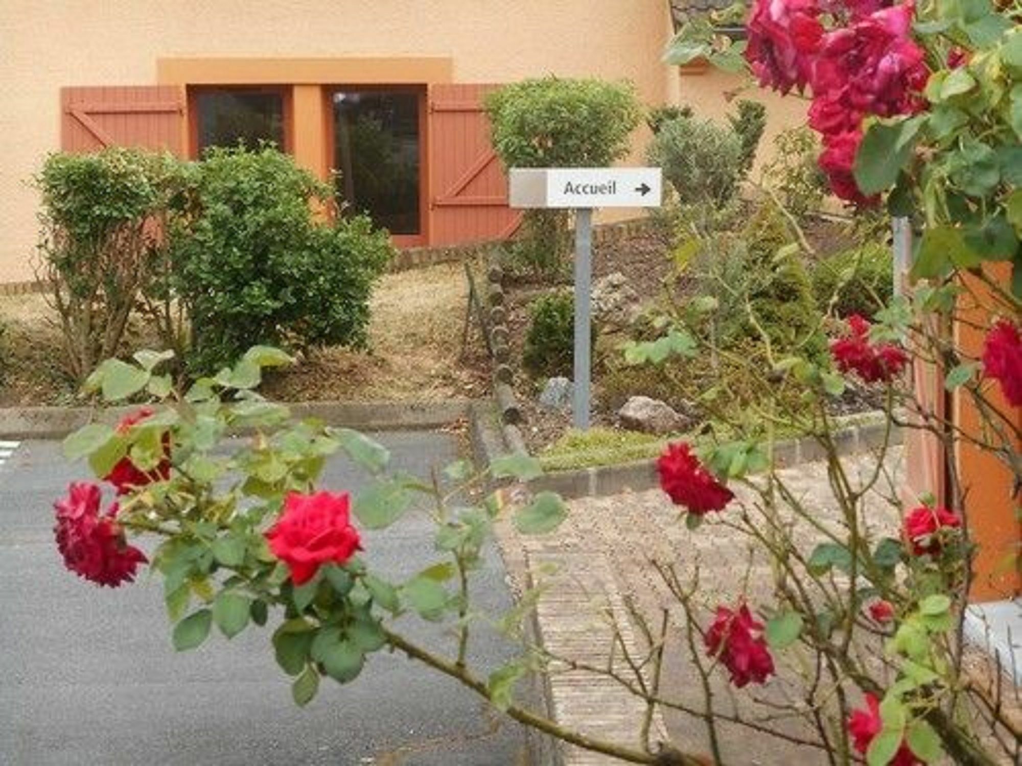 Mondhotel Chelles Extérieur photo